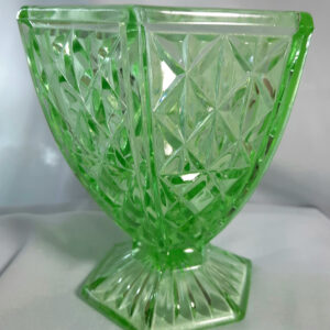 hexagon depression glass green vase dg2866(1)