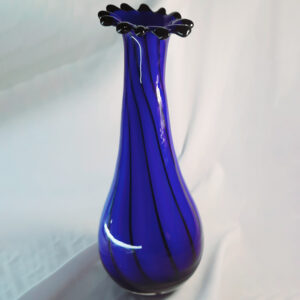 art glass triffids vase ag562