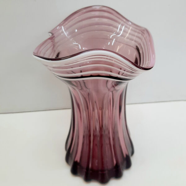 AG2222 Mulberry white art glass vase 2