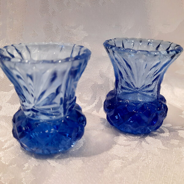 AG2805 - Blue Thistle Vase (3)