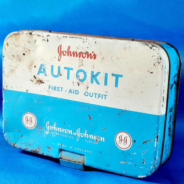COL437C-Auto First Aid Kit Tin (Main)