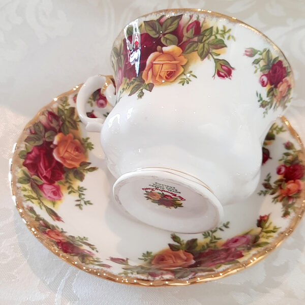 Royal Albert Old Country Roses Tea Cup Set 4