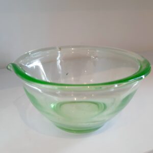 pair of glass kitchen mixing bowls