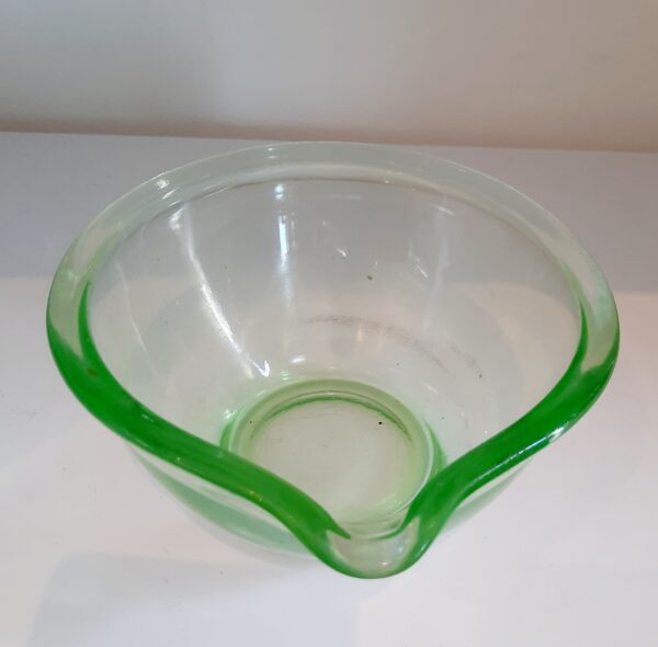 pair of glass kitchen mixing bowls