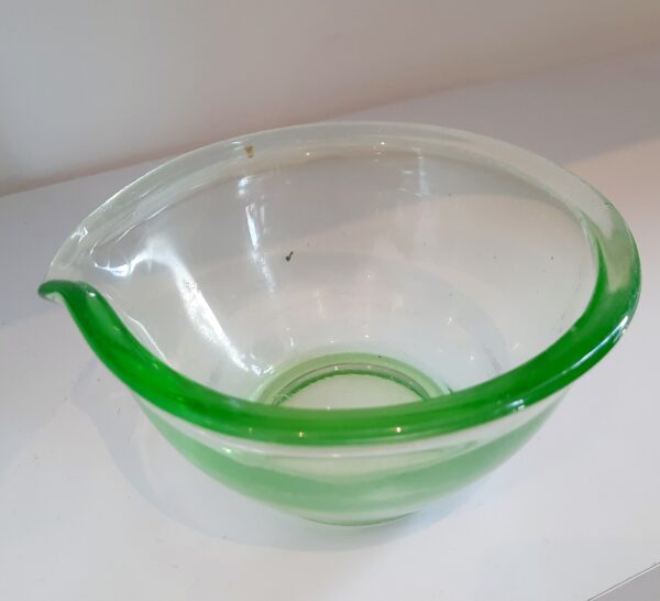 pair of glass kitchen mixing bowls