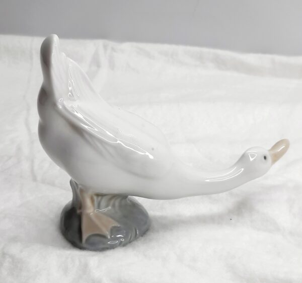 lladro daisa peking duck/goose