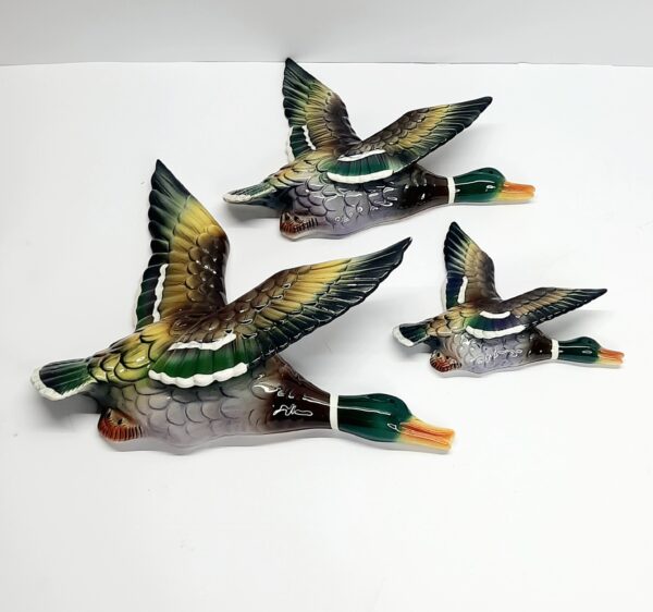 vintage set of 3 wall mallard flying ducks