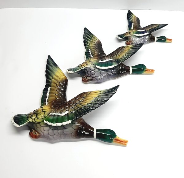 vintage set of 3 wall mallard flying ducks