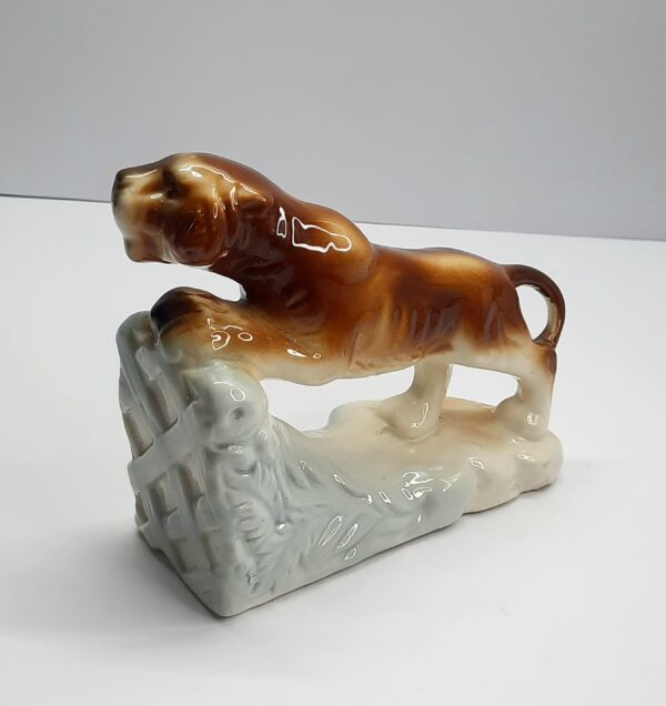 vintage lion and lioness bookends