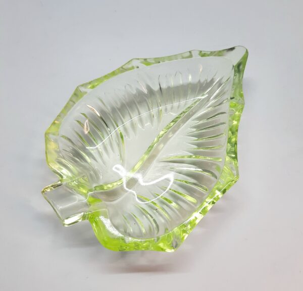 peedee uranium leaf dish