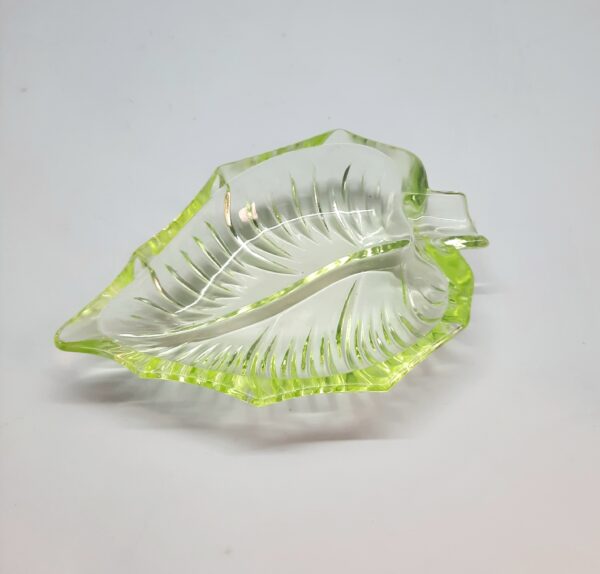 peedee uranium leaf dish