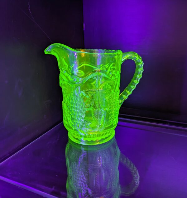 australian crown crystal fruit series uranium jug