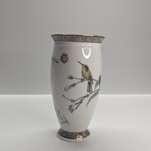 wedgewood hummingbird vase